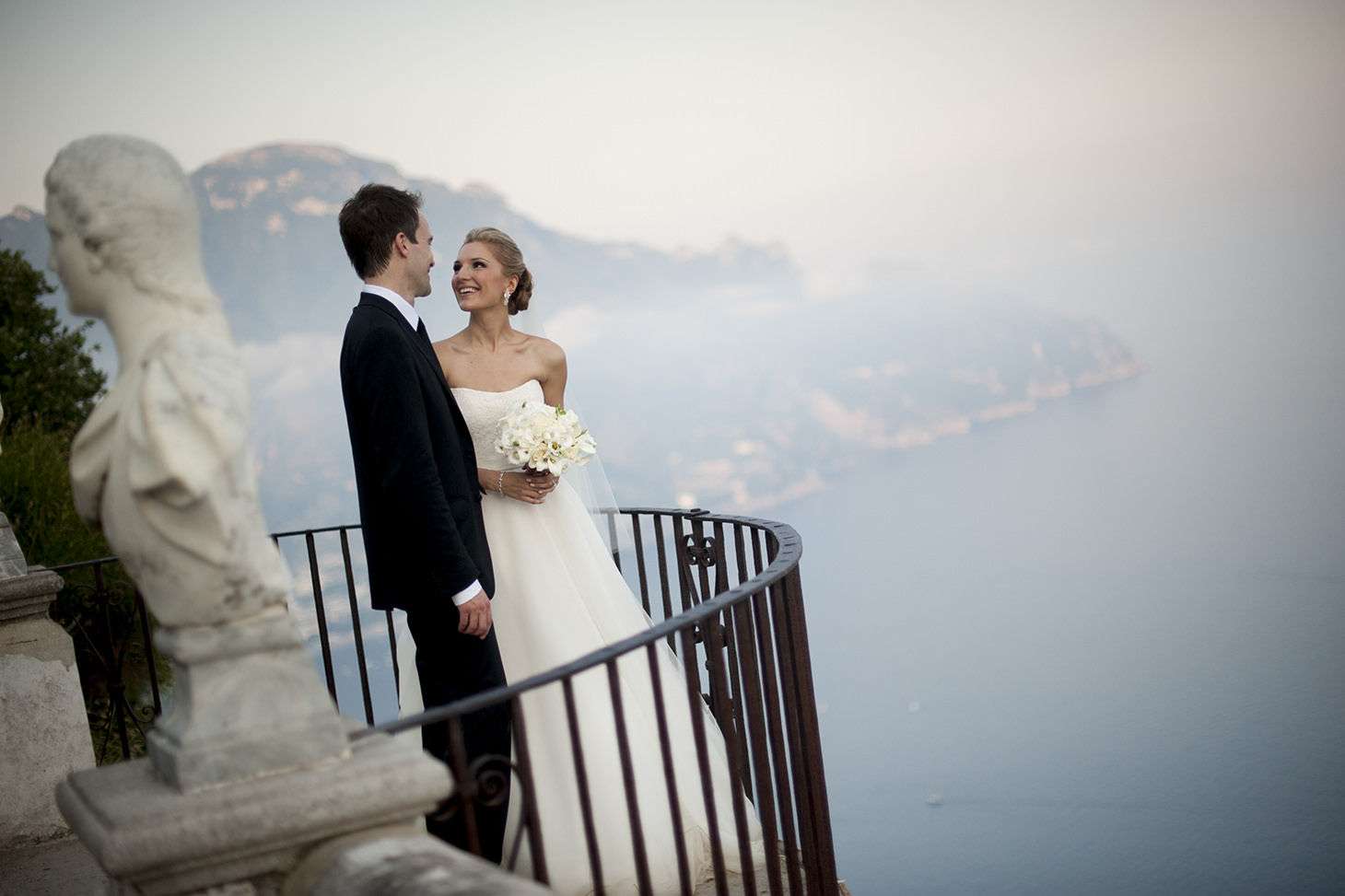 <p>Alex and Kelly, wedding in Ravello</p>