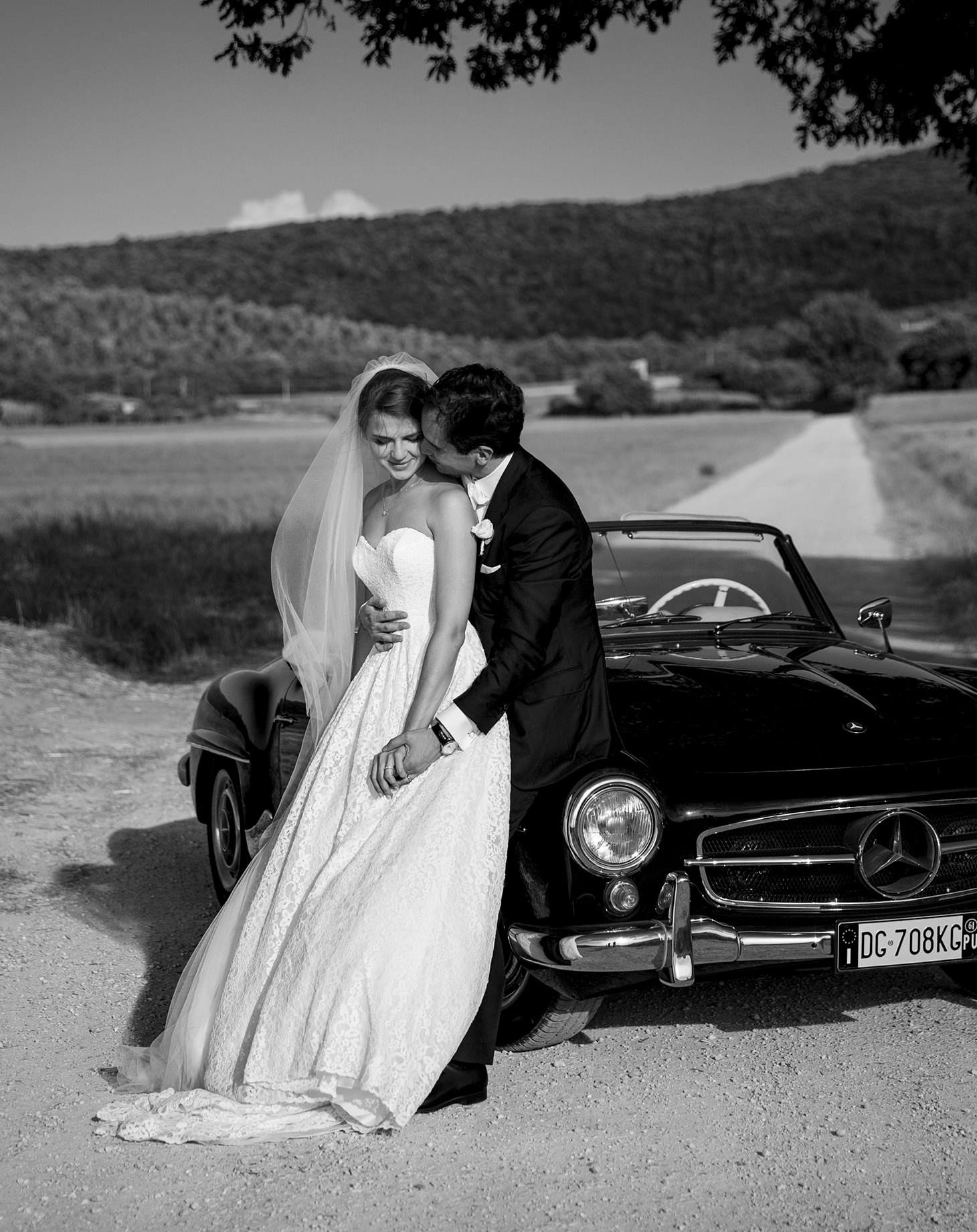 <p>Elizaveta and Greg, Catholic Wedding in Tuscany</p>