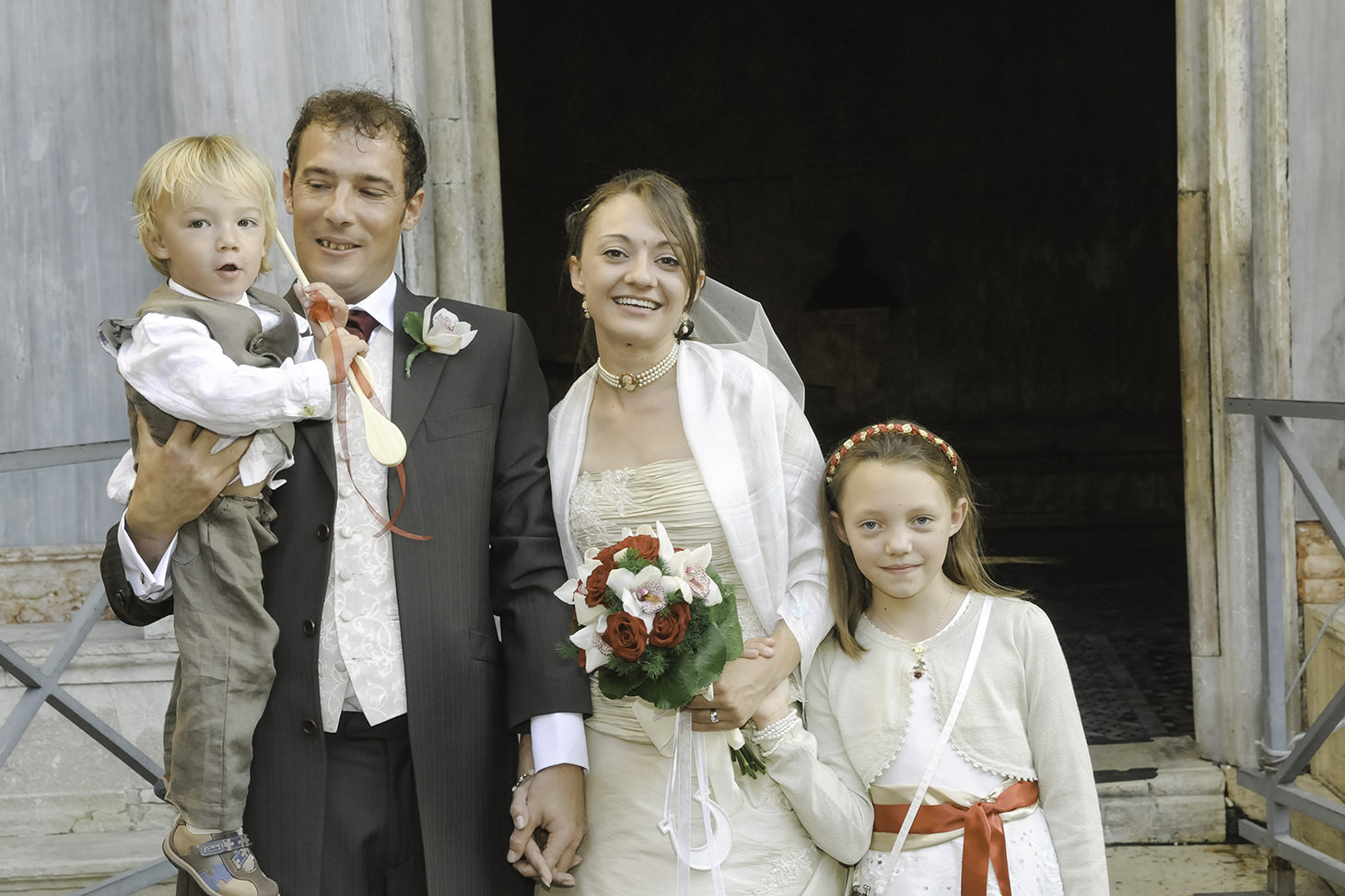 <p>Gemma and James, Venice catholic wedding</p>