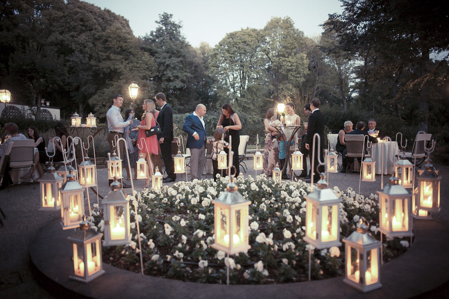 Lanterns in the gardens of Four Seasons