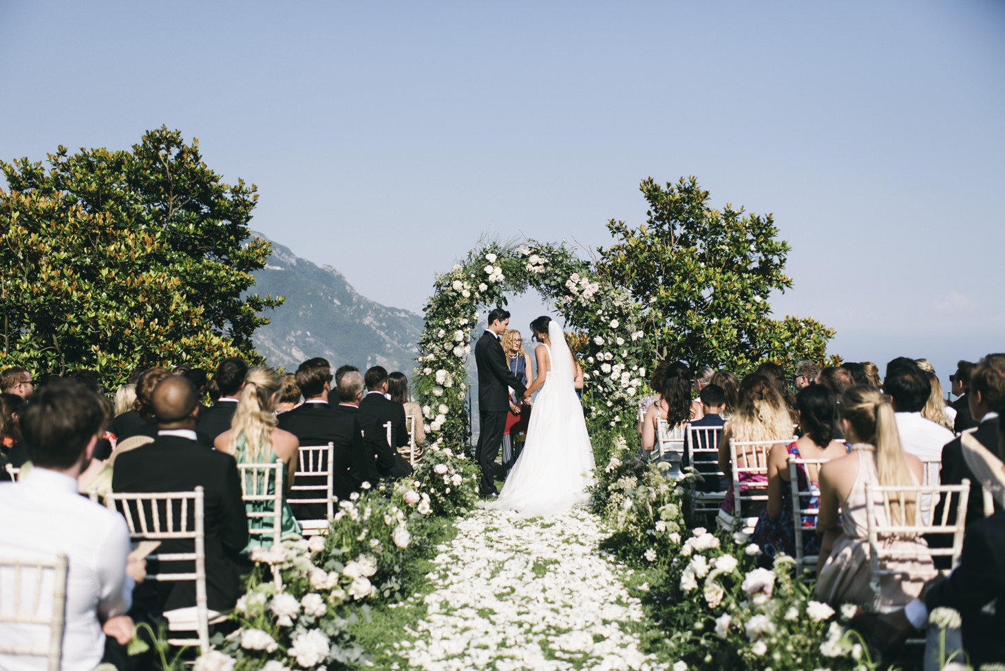 Civil wedding in the Gardens Principessa di Piemonte