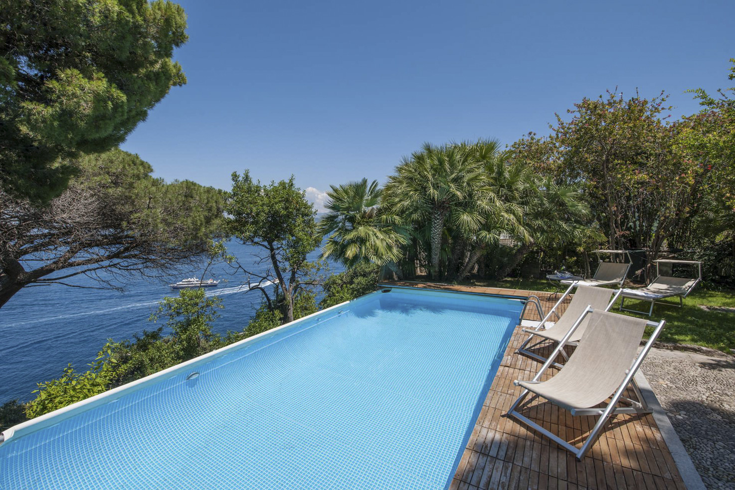 Pool in Capri private Villa