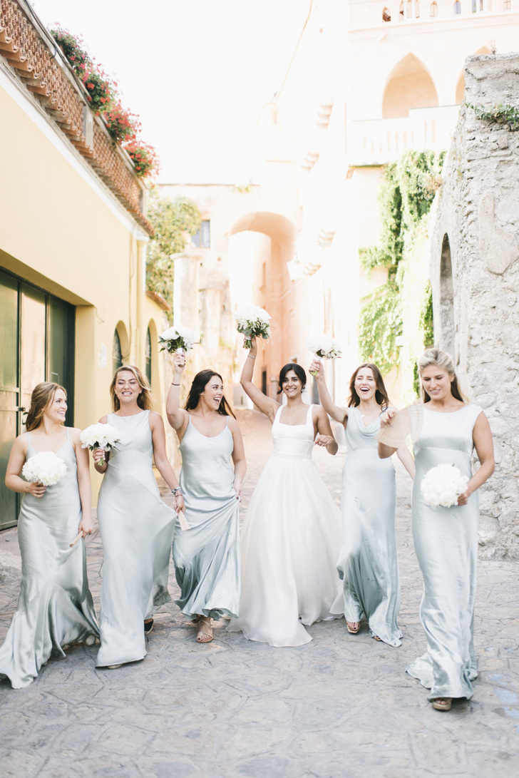 Bride and bridesmaids in Ravello