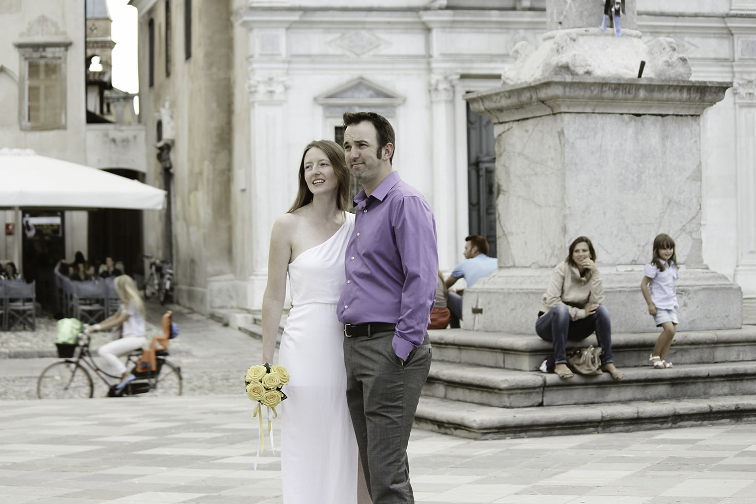 Bridal couple in piazza Matteotti Udine