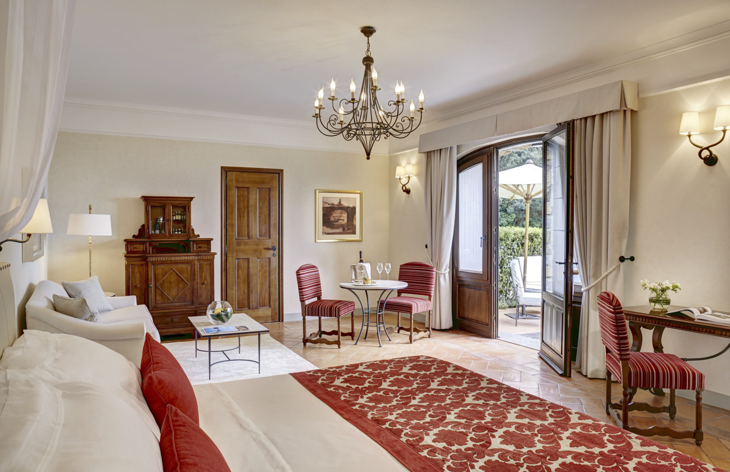 Suite of Belmond Villa San Michele