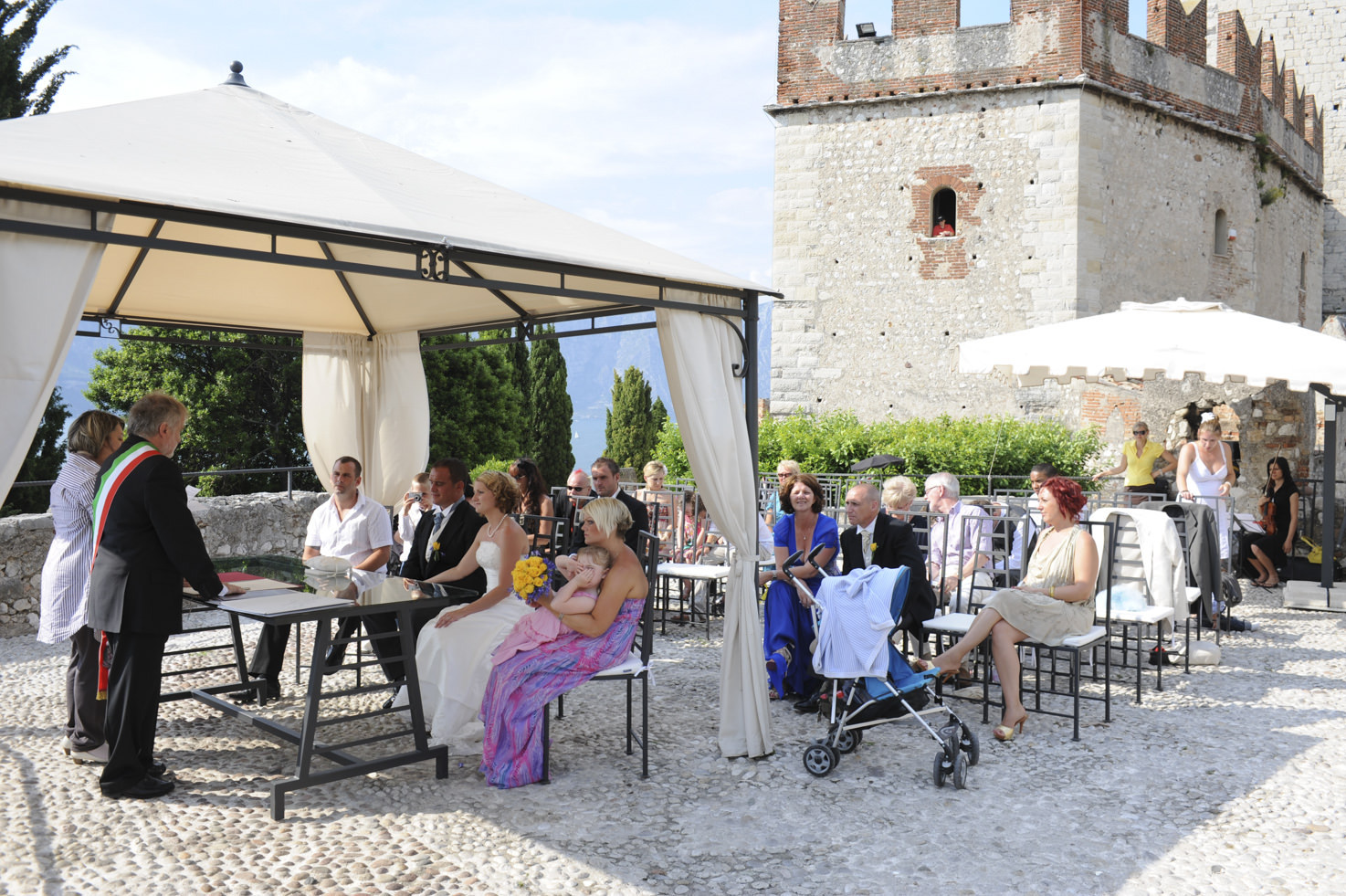 Civil ceremony on a terrace at Malcesine Castle