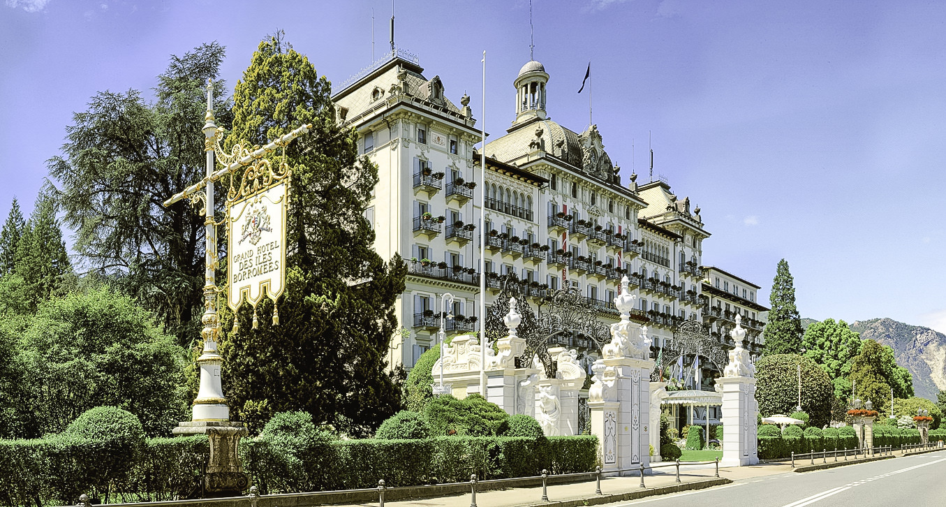 Façade of Grand Hotel des Iles Borromees