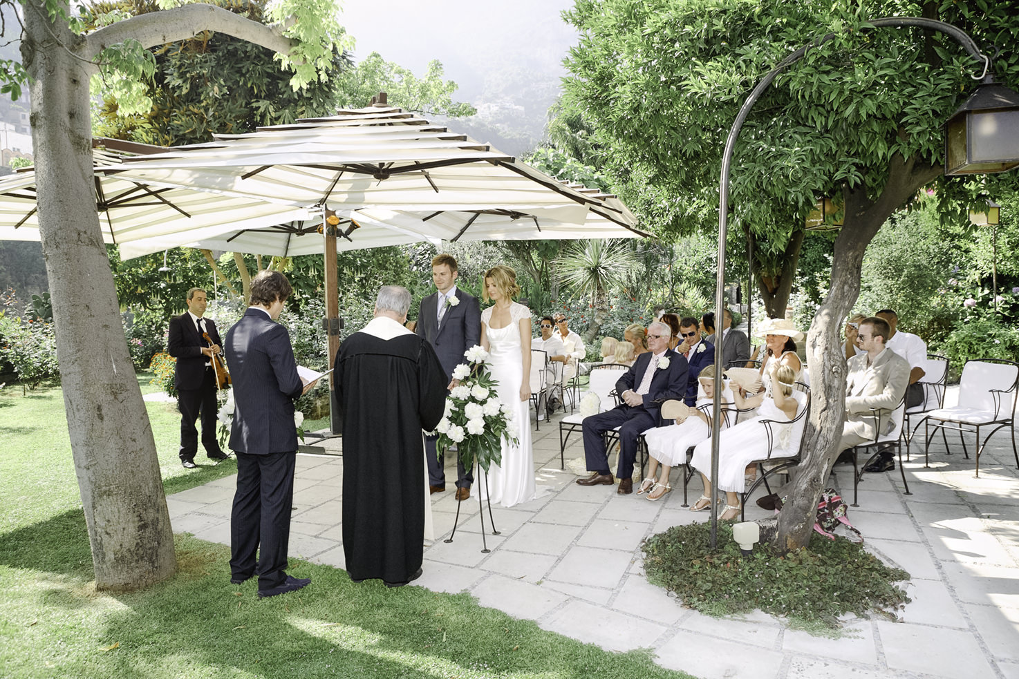 Protestant wedding ceremony in Positano
