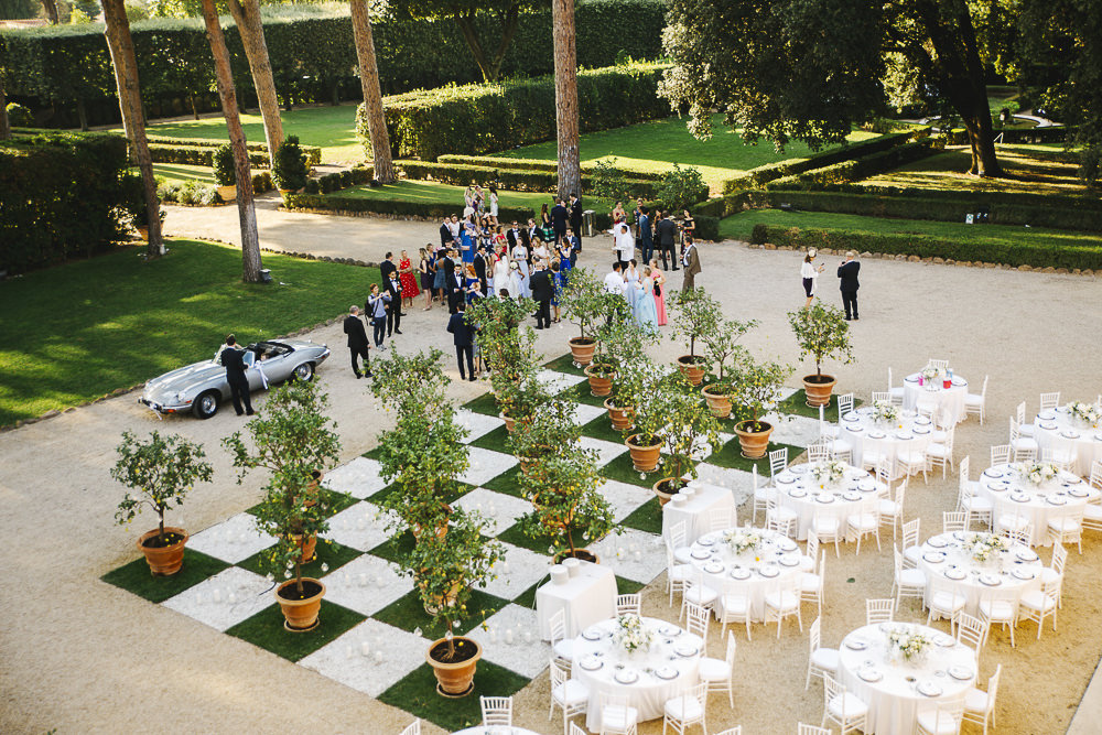 Wedding reception in the gardens of Villa Aurelia