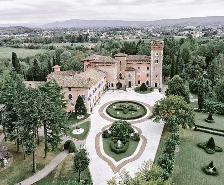 Castello di Spessa for weddings in the wine region of Friuli