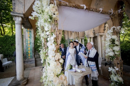Jewish Wedding in the gardens of Villa Cimbrone