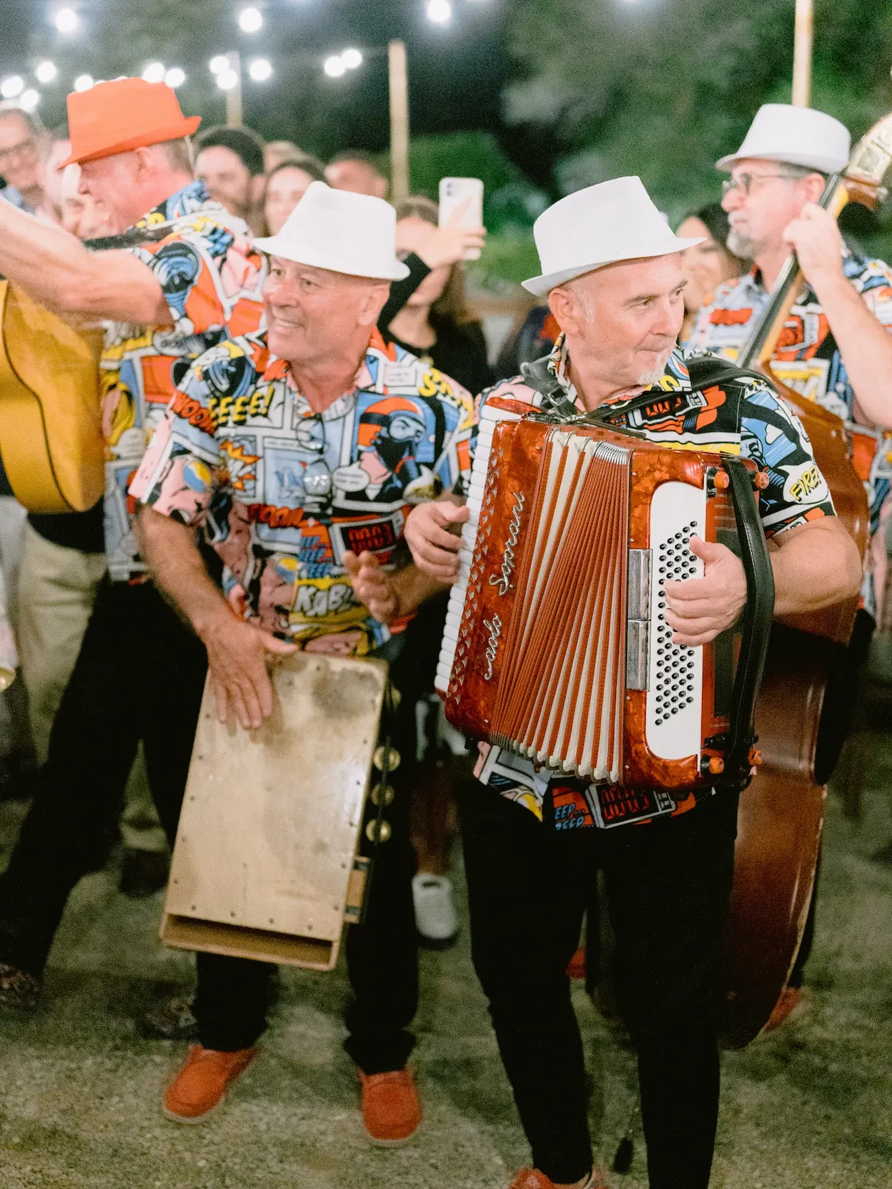 Live folk musicians at Tenuta Bichi Borghesi