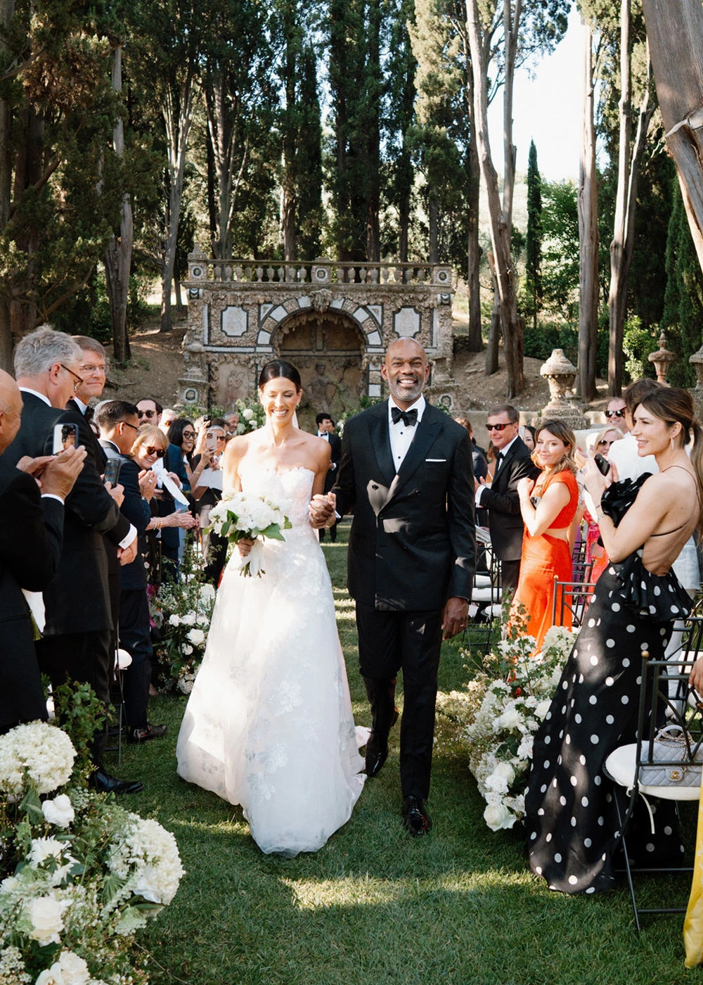 Alison and Julius: Timeless wedding at Villa Gamberaia, Florence
