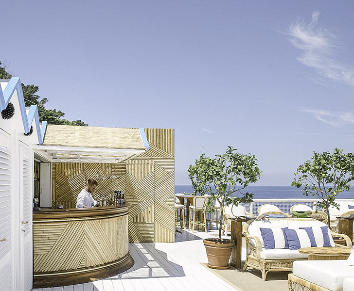 Wedding Reception in a Contemporary Beach Club in Anacapri
