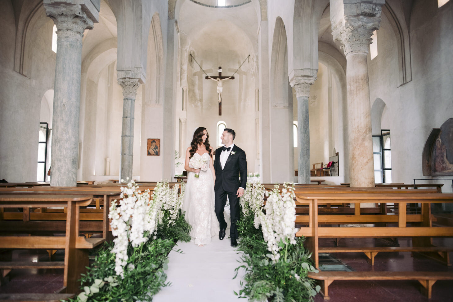 Catholic wedding in the church of Santa Maria a Gradillo