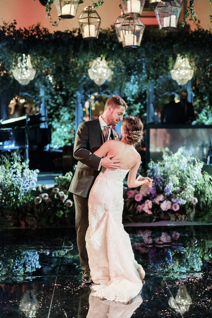 First dance of the bridal couple