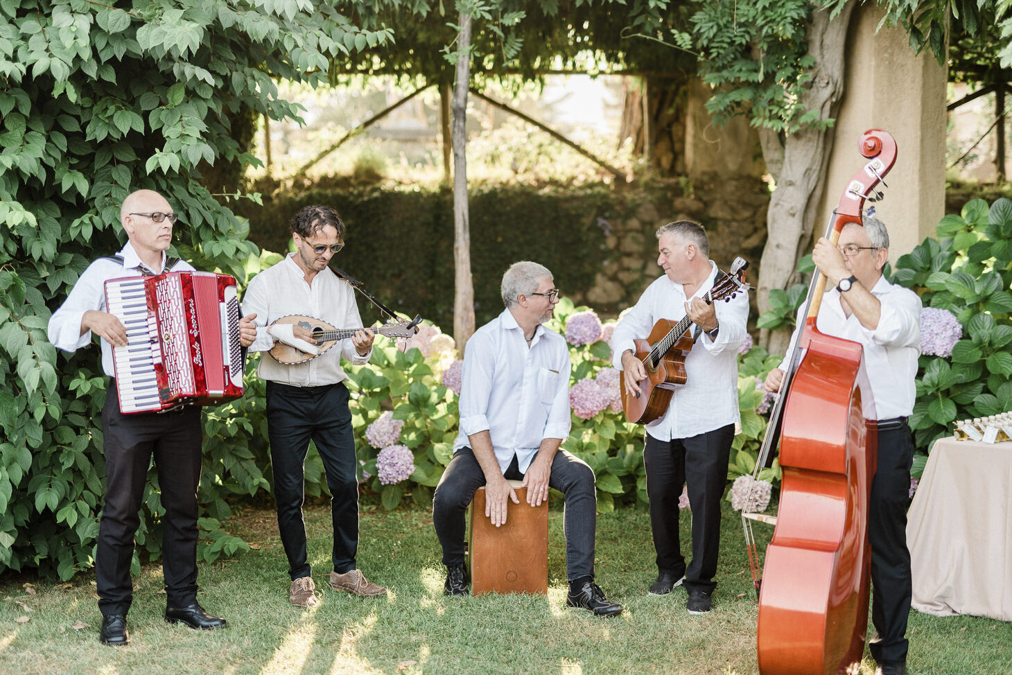 Neapolitan music for wedding cocktail