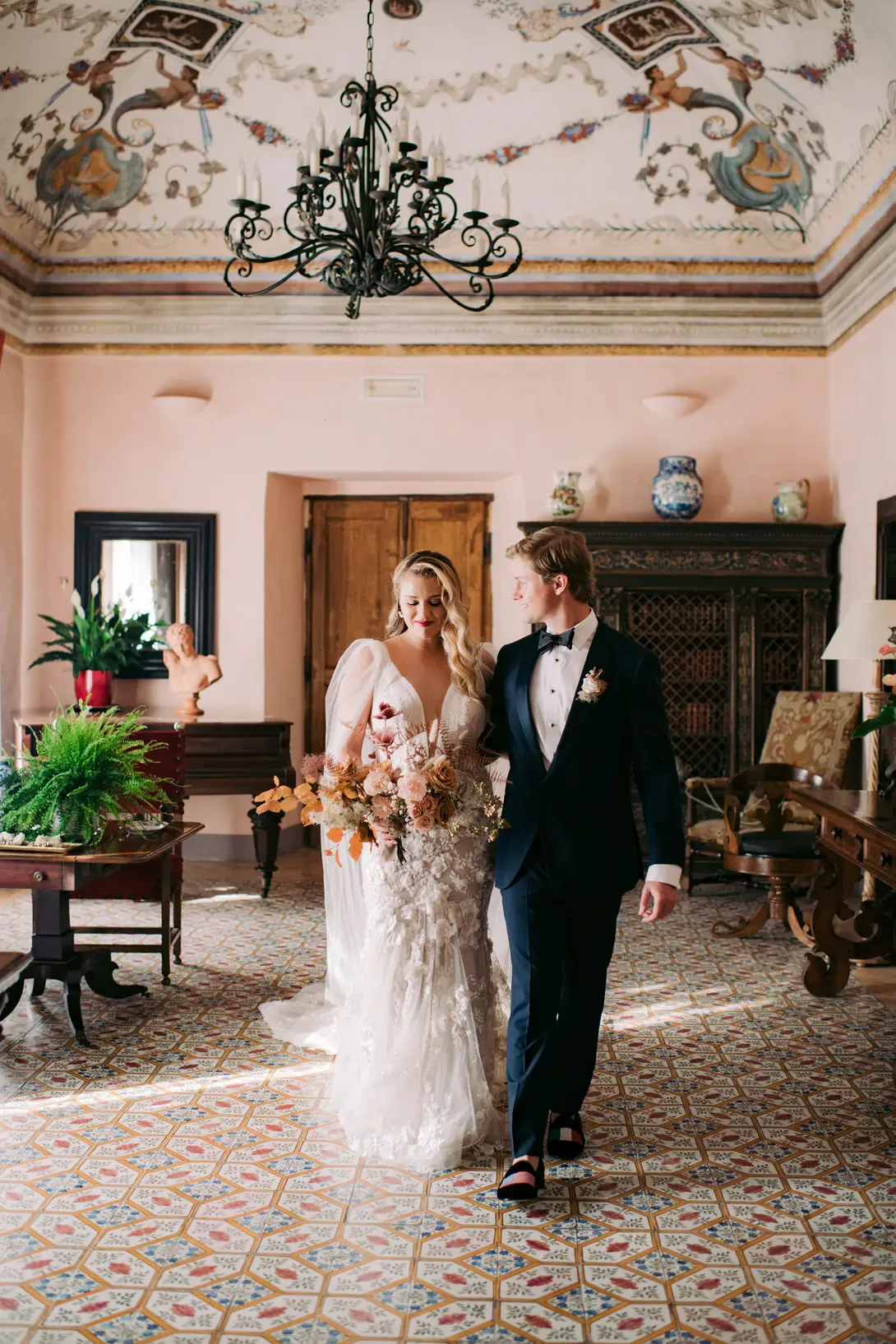 Bridal couple at Villa Cimbrone
