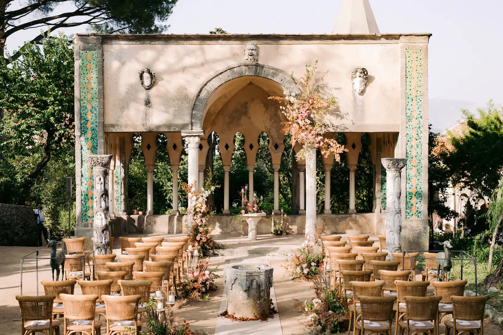 Ceremony at the Tearoom of Villa Cimbrone