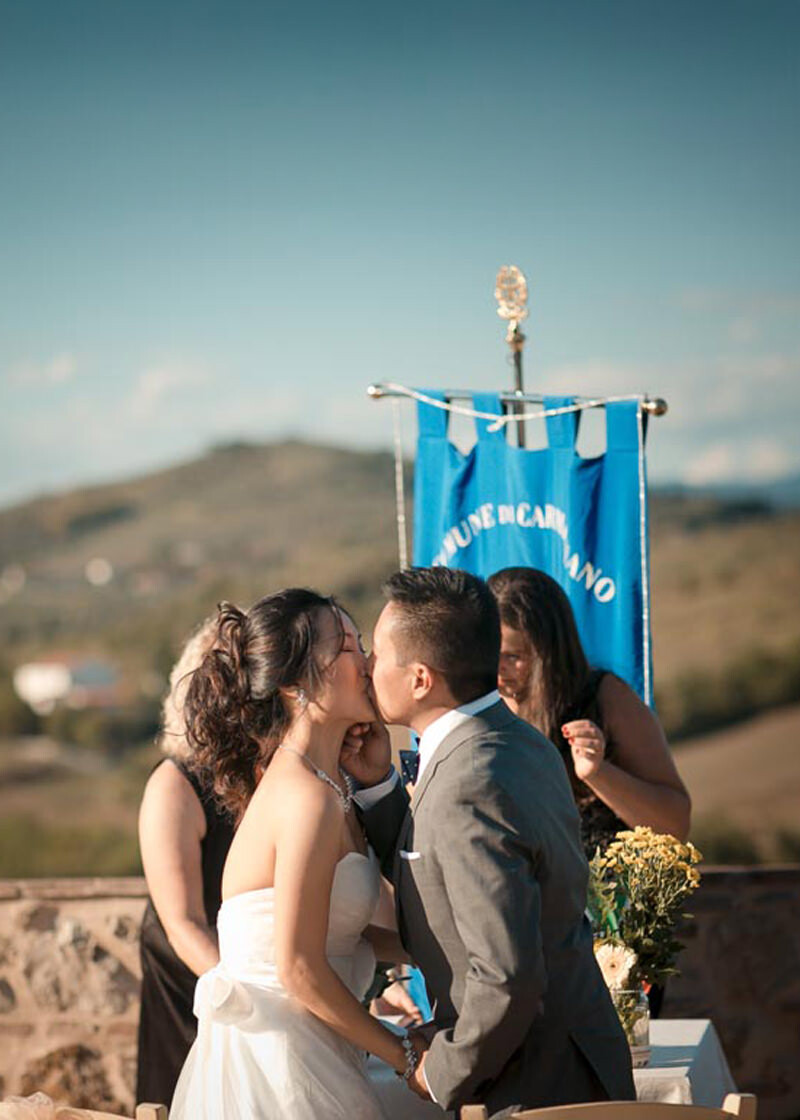 Low Budget Italy Wedding for Elopement and Small Wedding