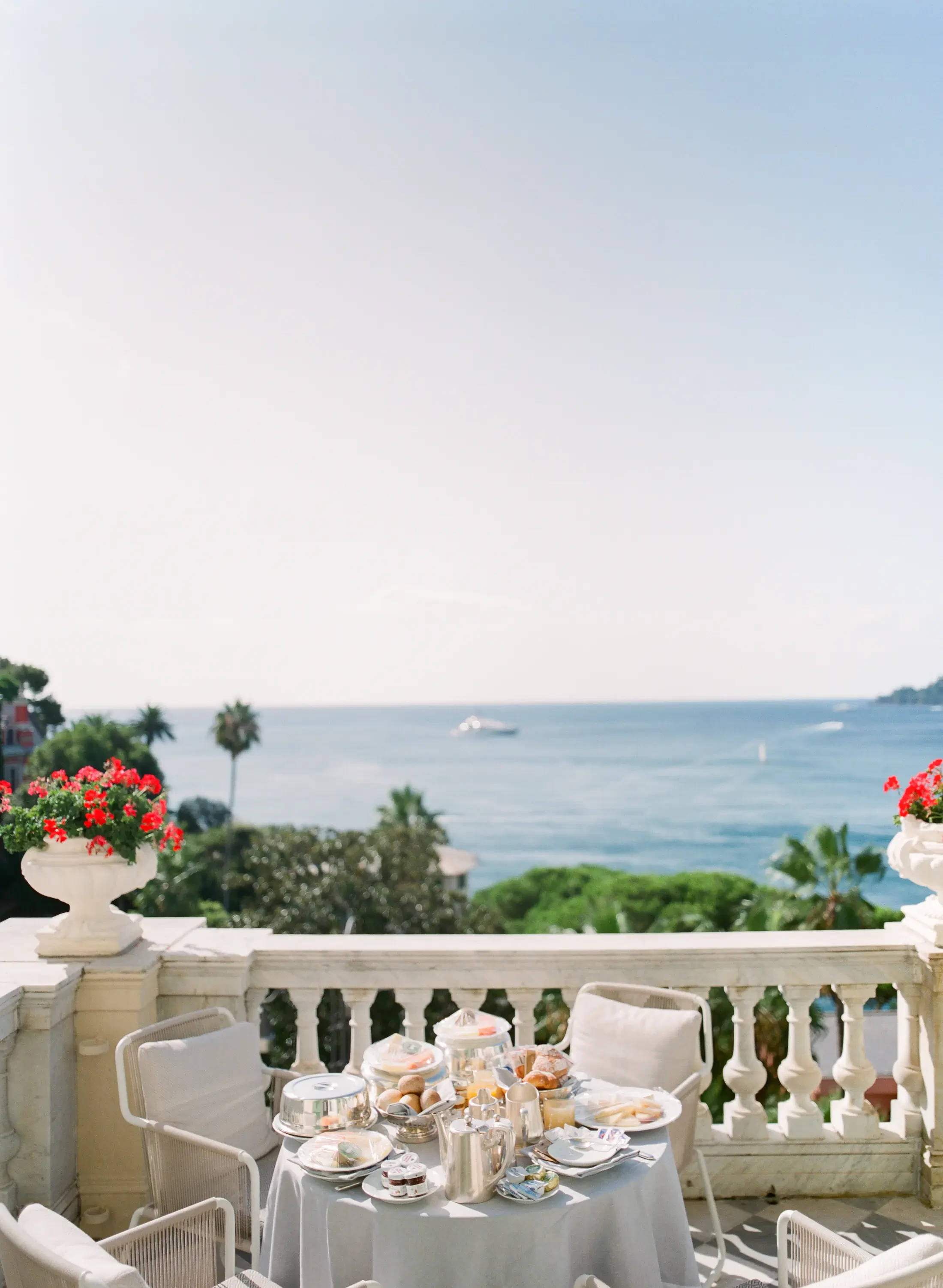 Terrace with sea view on the Italian Riviera