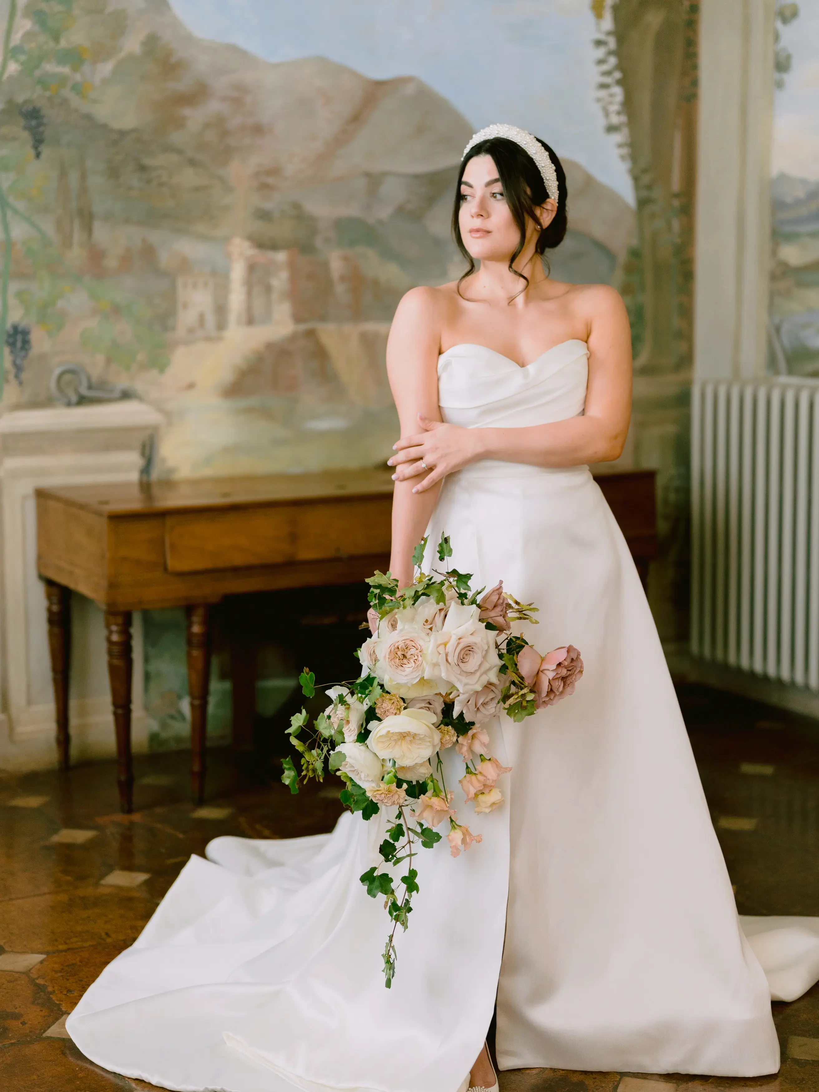 Bride portrait in the rooms of Villa Cetinale in Siena before the wedding ceremony