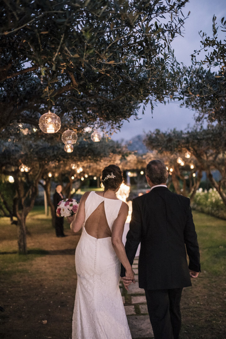 Newlyweds arriving at the reception