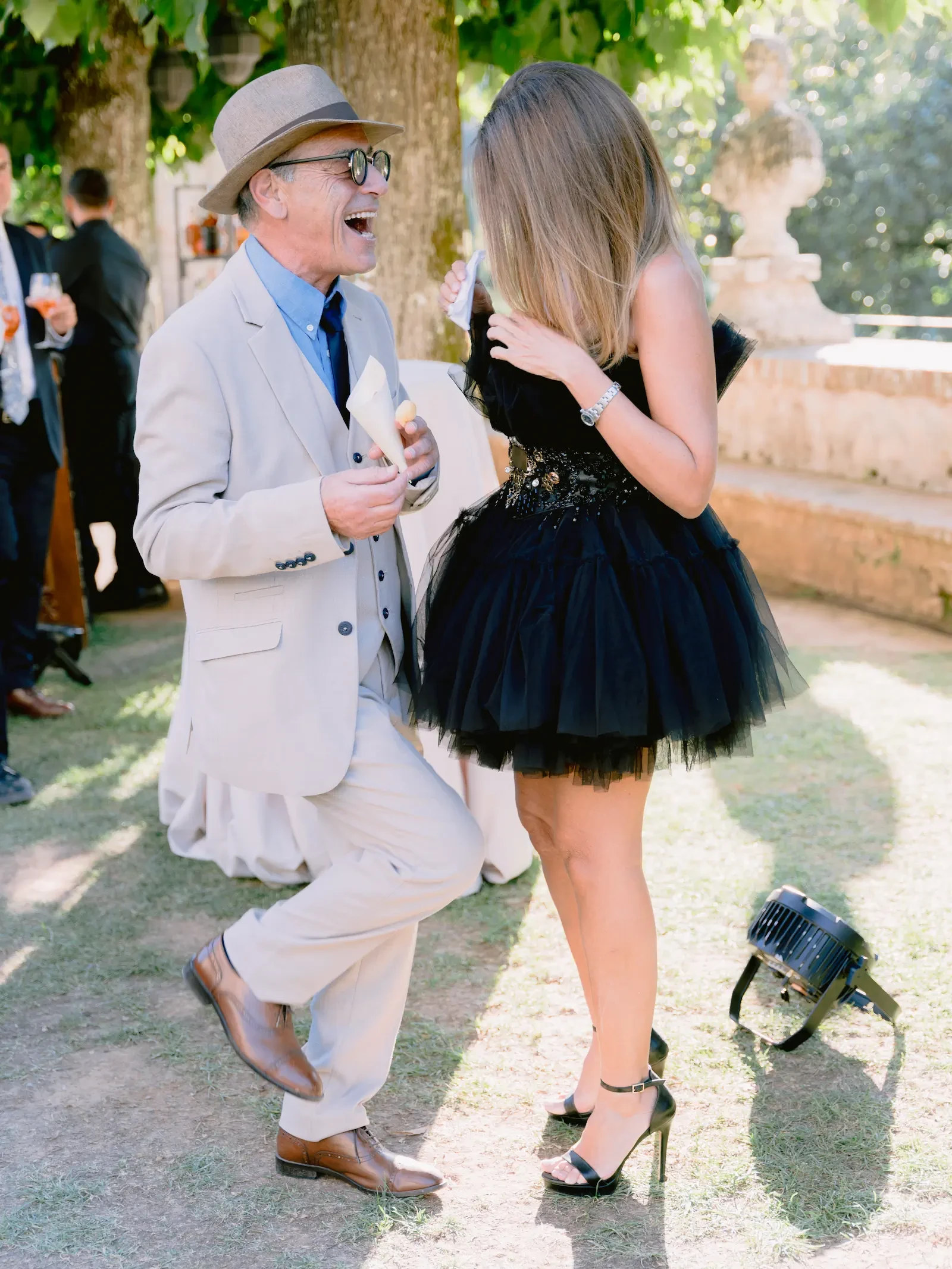 guests having fun after the wedding ceremony in Villa Cetinale