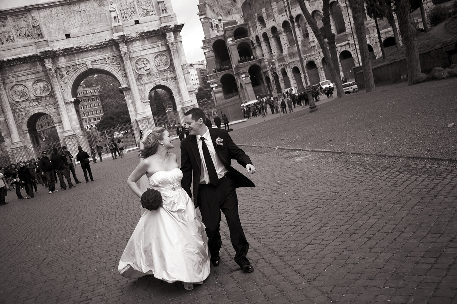 Ryan and Jennifer, symbolic wedding in Rome