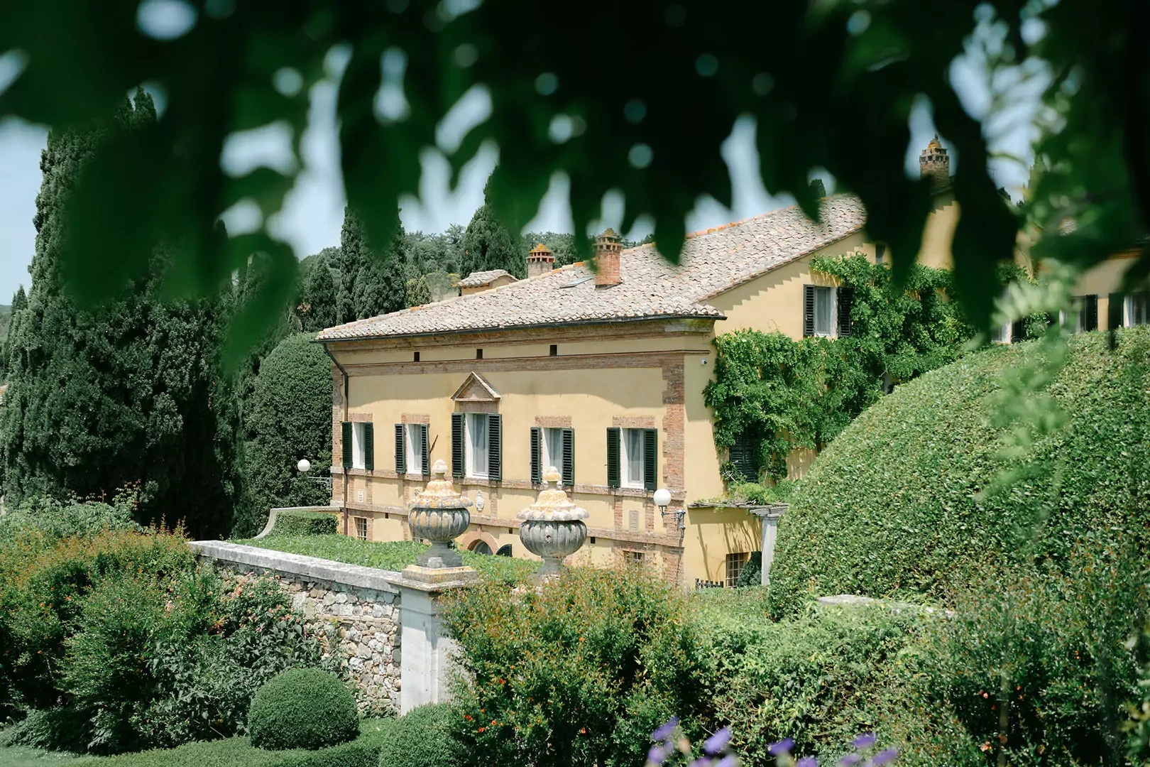 An Intimate Garden Celebration at La Foce: Claudia & Hank's Wedding