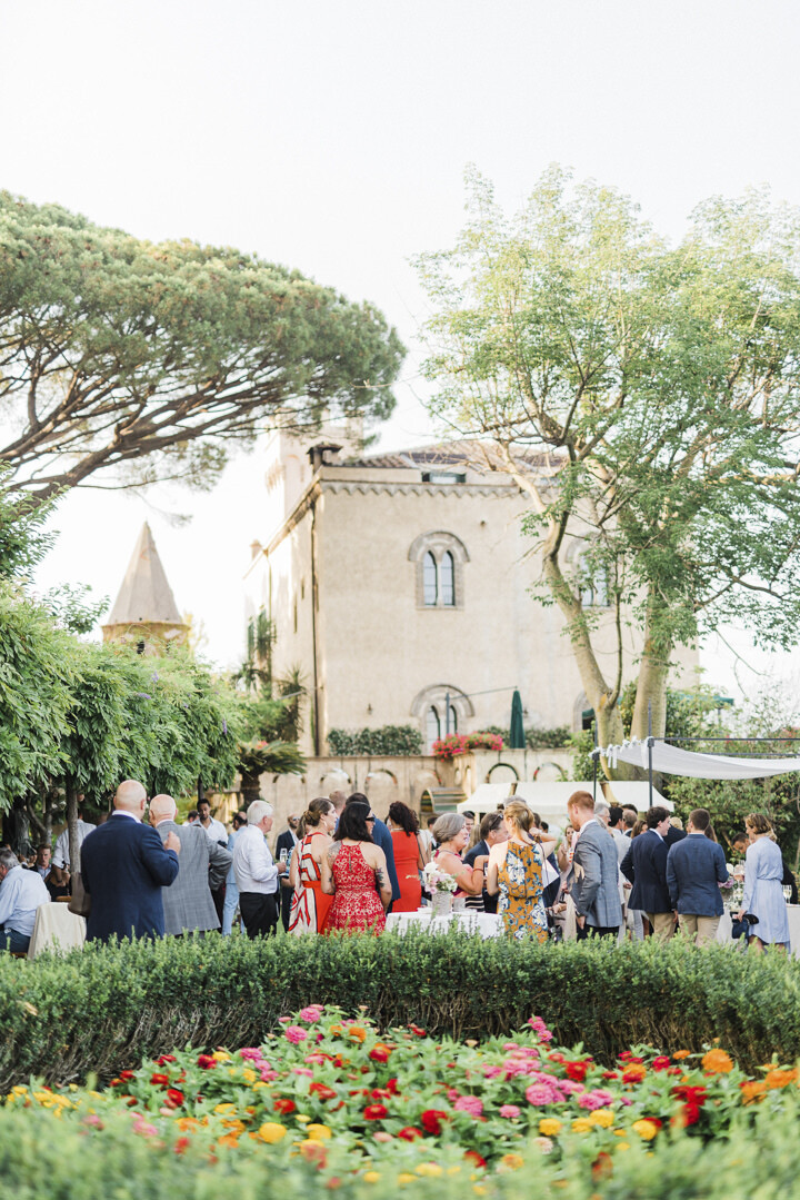 Wedding cocktail in the gardens