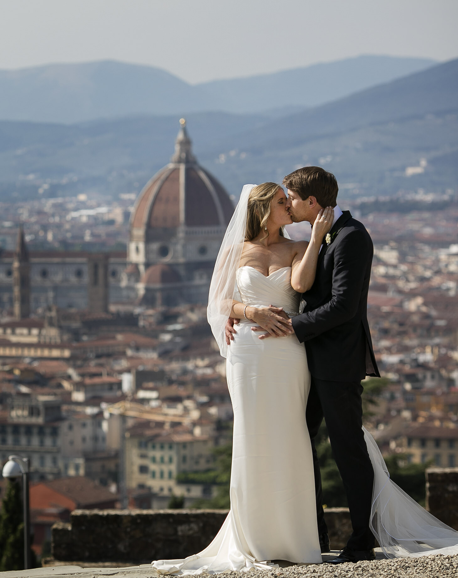 C + T wedding in Tuscany
