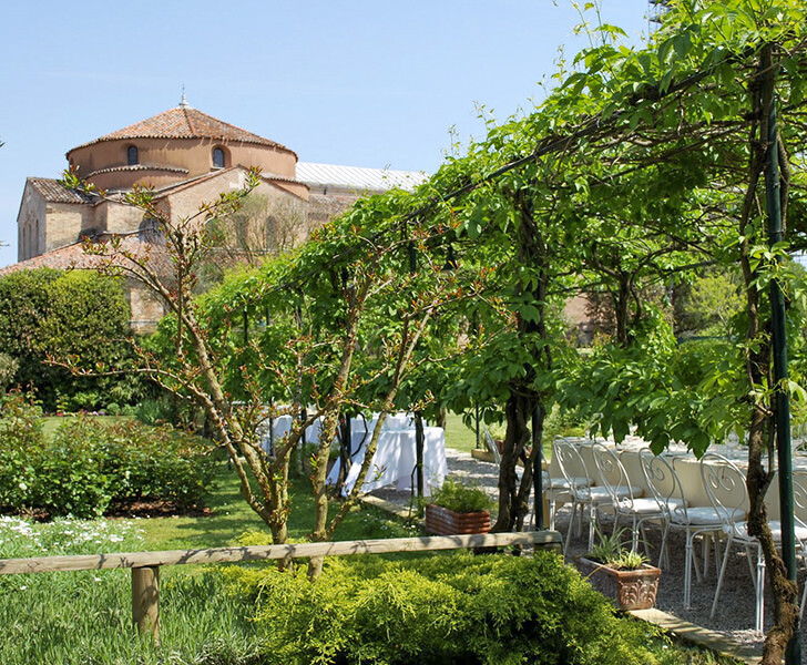 Locanda Cipriani for romantic Venice weddings