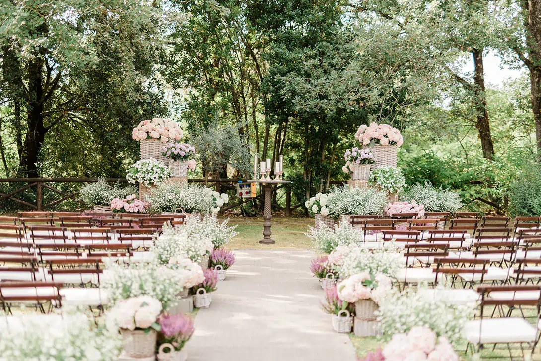 Outdoor wedding ceremony in Tuscany