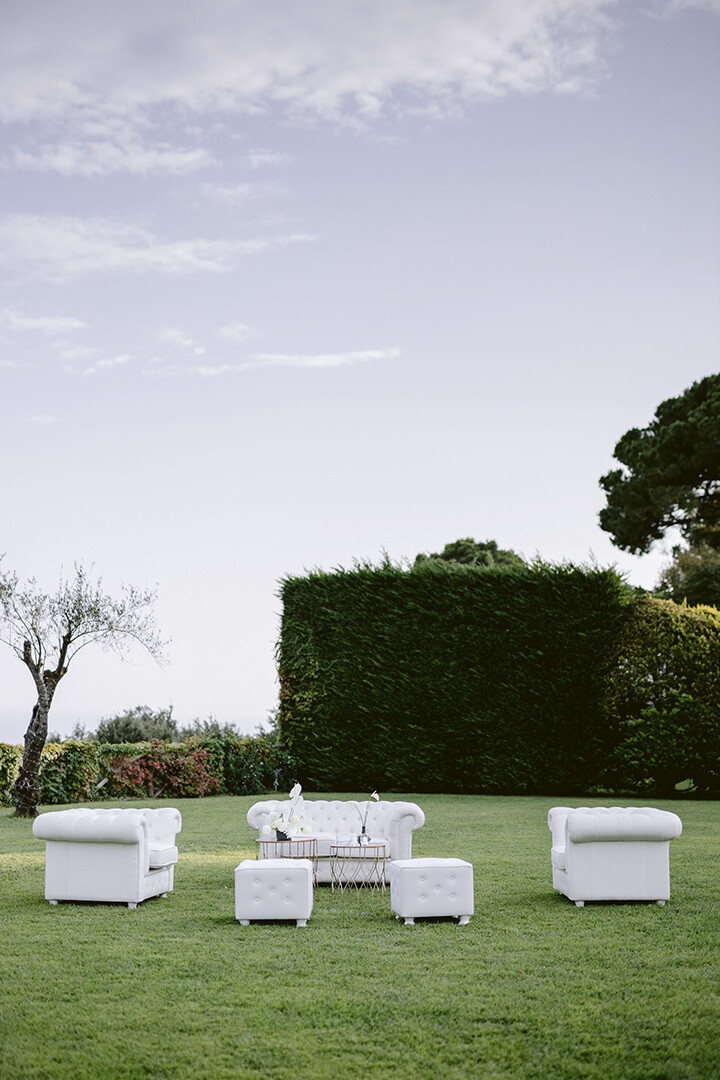 Wedding cocktail in the gardens of Villa Cimbrone