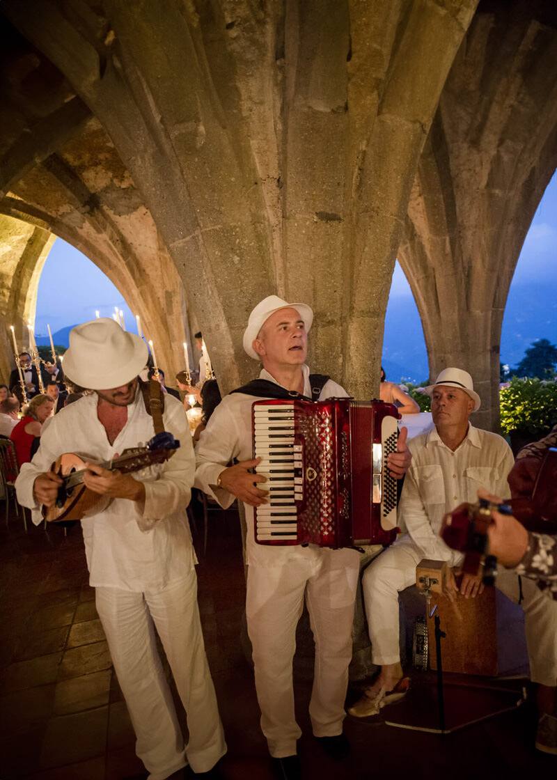 Music bands for weddings in Italy