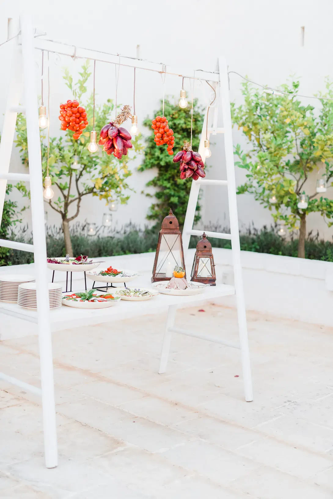 Tables in Apulian style