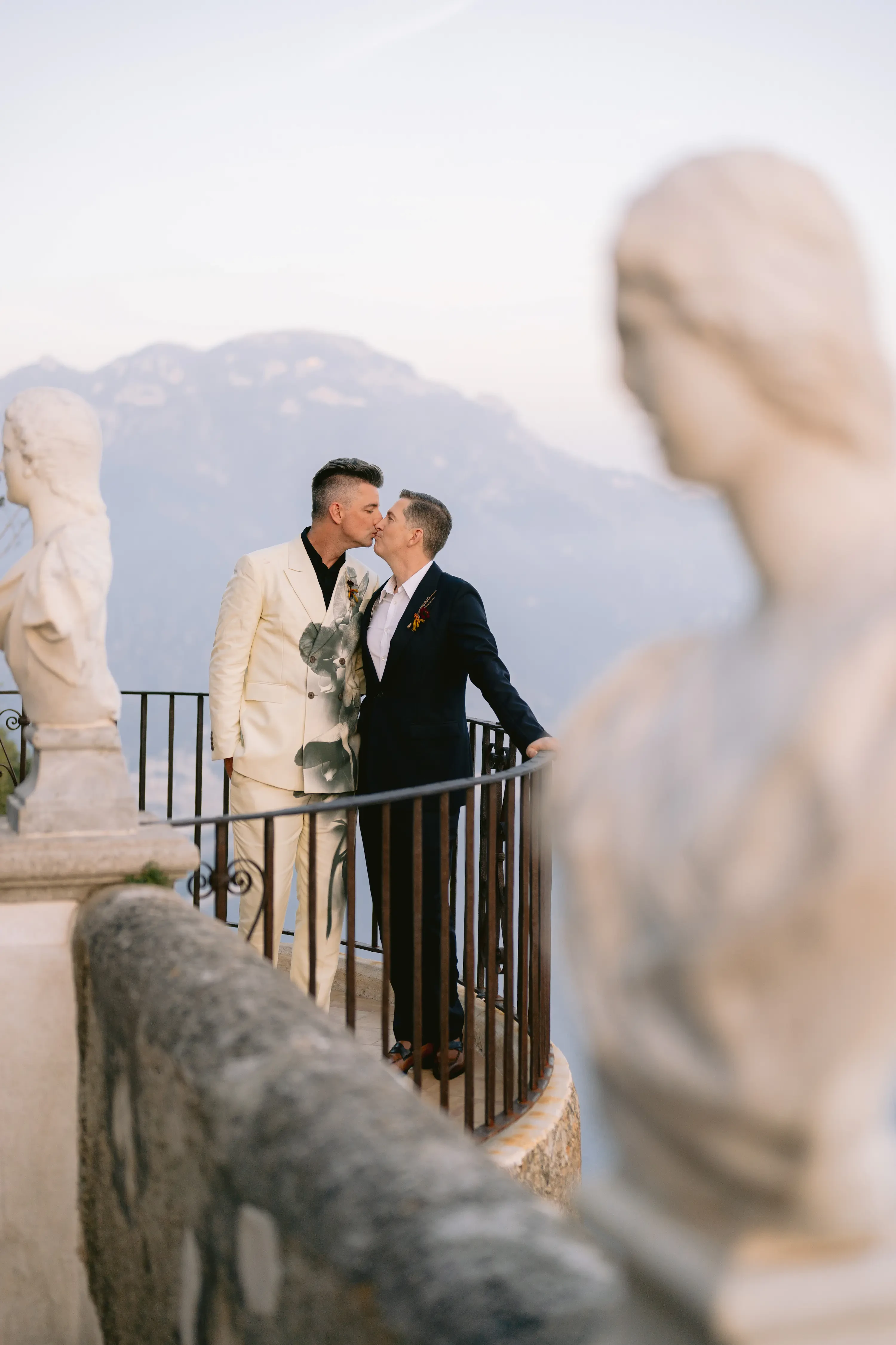 Grooms Kissing Terrazza Dell Infinito Villa Cimbrone Ravello