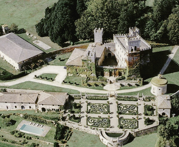 Castle Weddings in Tuscany at Castello di Celsa