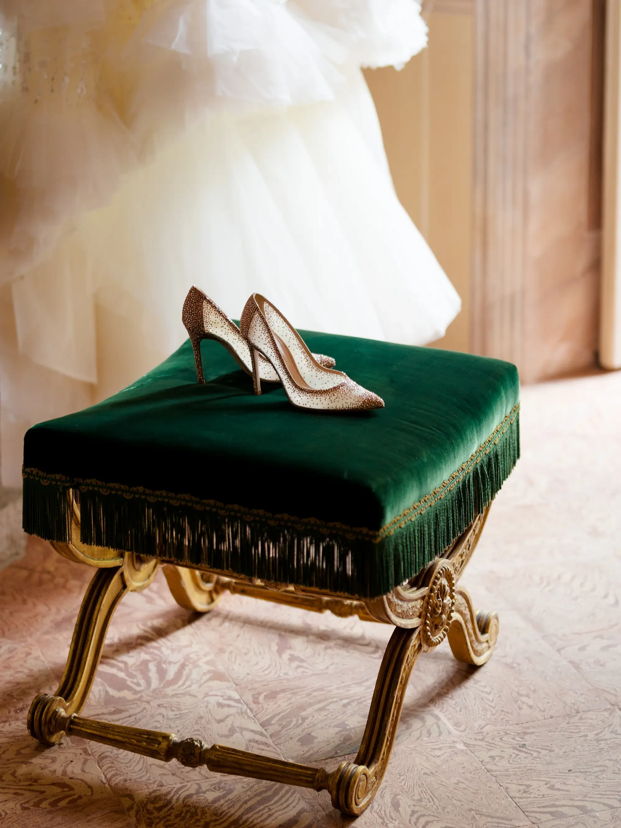 Bride's wedding shoes