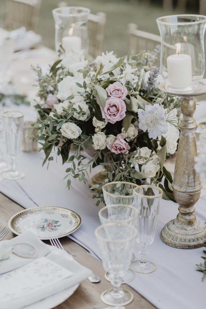 Detail of the floral decors