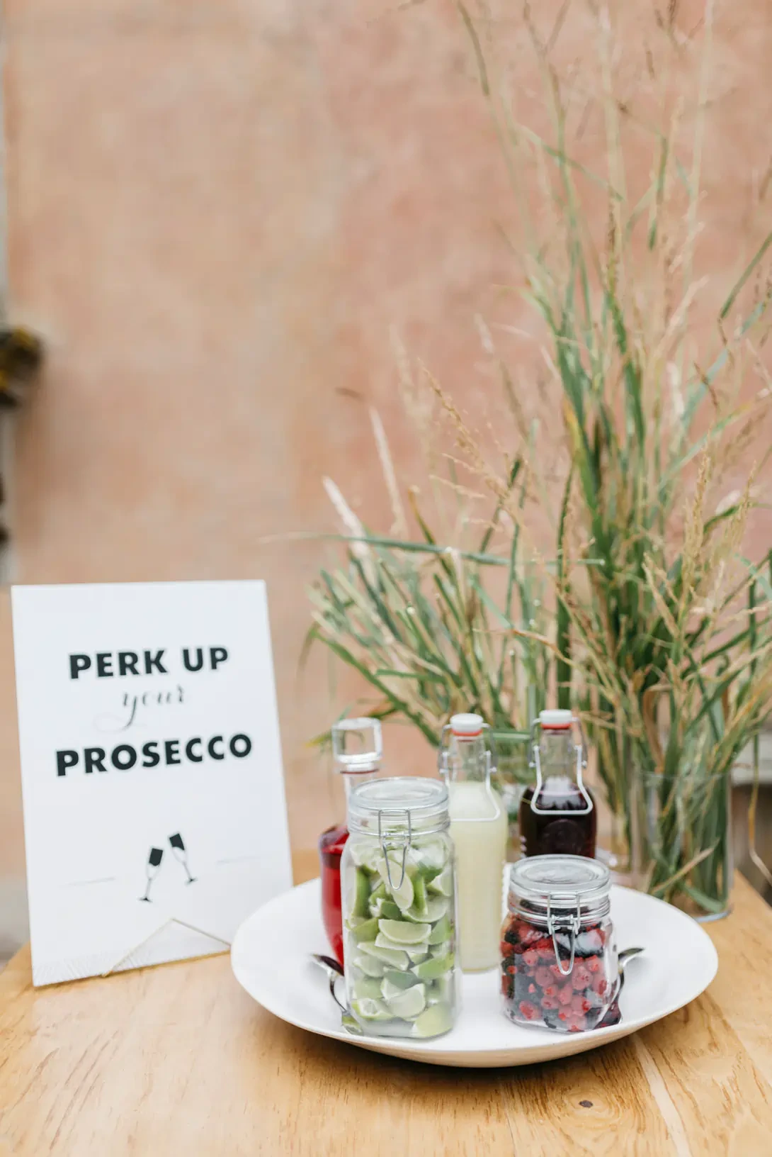 Wedding cocktail in Tuscany