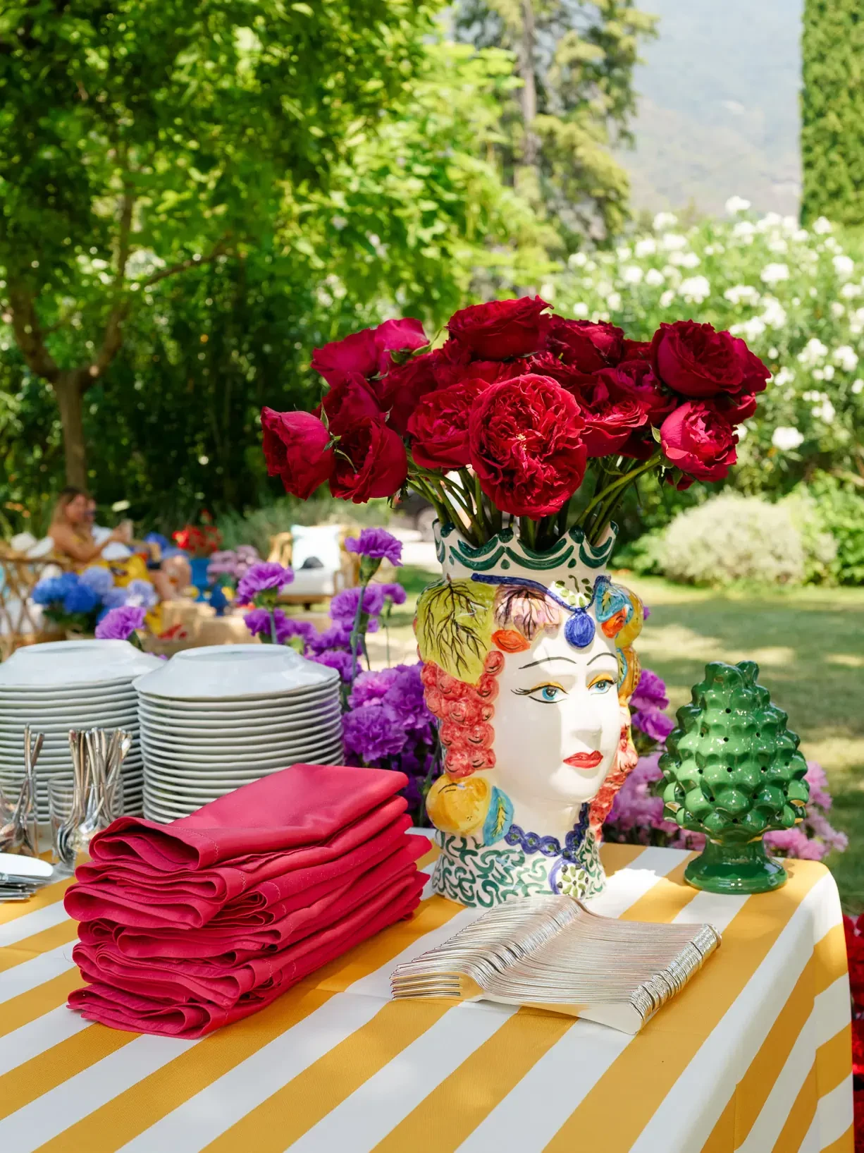 Brunch table decorations in Villa Balbiano