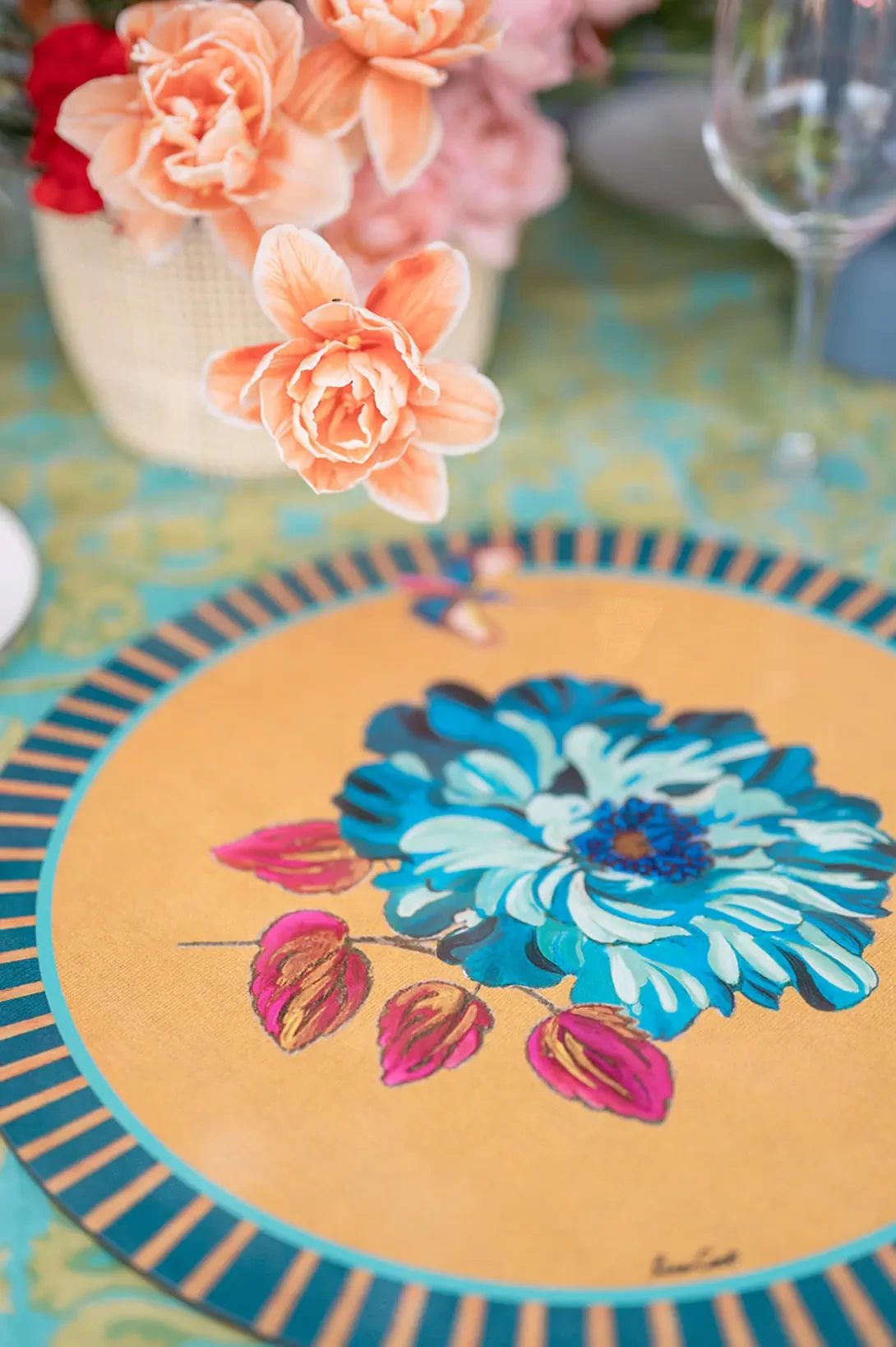 Details of wedding table setting Hotel Caruso